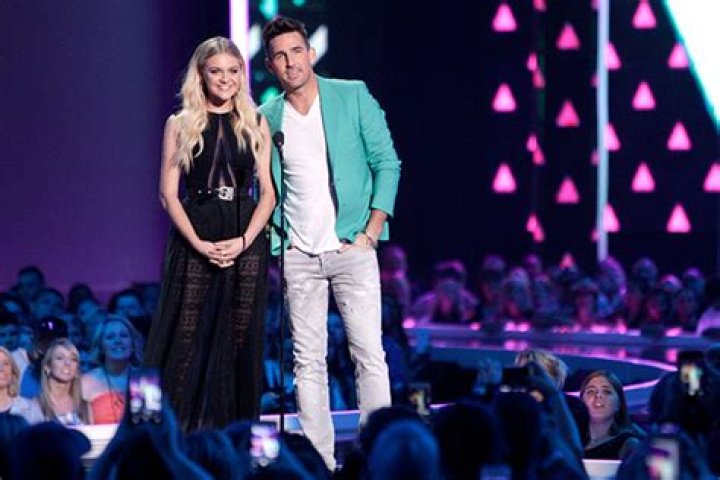 2016 CMT Awards Show Highlights — See The Best Moments
