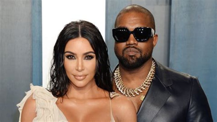 How She Really Feels About Kanye Running For President – Hollywood Life