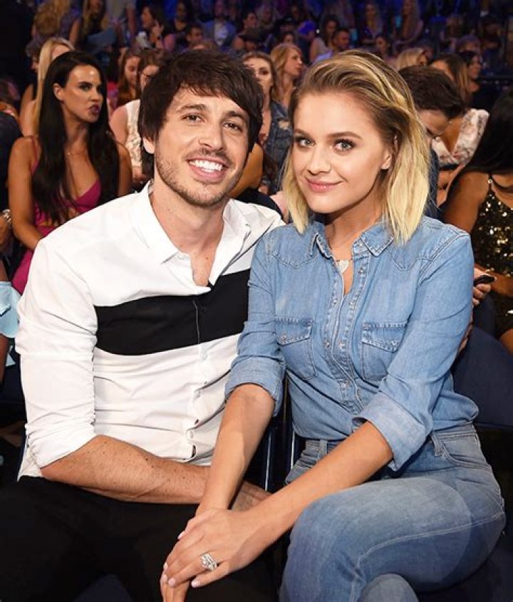 Kelsea Ballerini Posts First Photo After Announcing Morgan Evans Split – Hollywood Life
